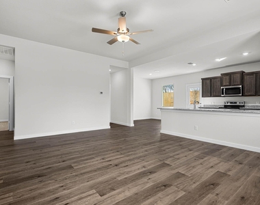 1714 Paul Drive - Photo Thumbnail 2