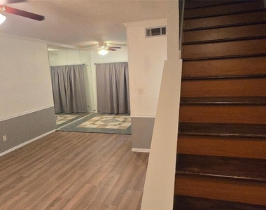 11655 Audelia Road - Photo Thumbnail 8
