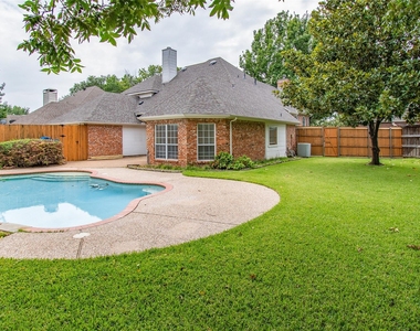 18532 Bay Pines Lane - Photo Thumbnail 32