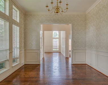 18532 Bay Pines Lane - Photo Thumbnail 13