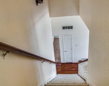 18532 Bay Pines Lane - Photo Thumbnail 31