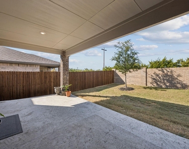200 Golden Harvest Drive - Photo Thumbnail 29