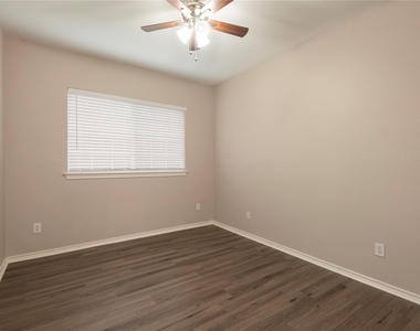 7829 Case Drive - Photo Thumbnail 22