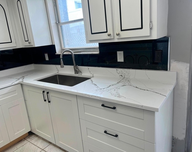 320 Sw 1st Street - Photo Thumbnail 1