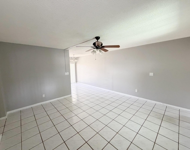 320 Sw 1st Street - Photo Thumbnail 5