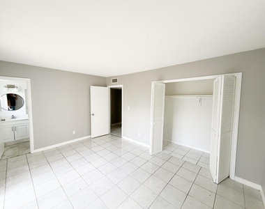 320 Sw 1st Street - Photo Thumbnail 16