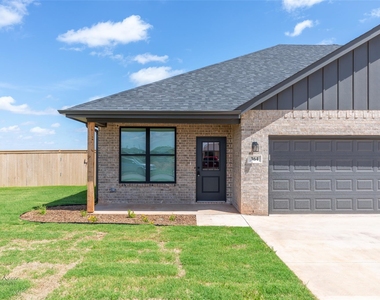364 Kristie Path - Photo Thumbnail 4