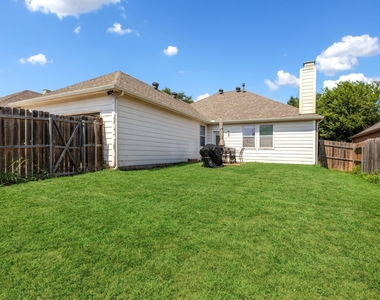 1526 Cliff Creek Drive - Photo Thumbnail 10