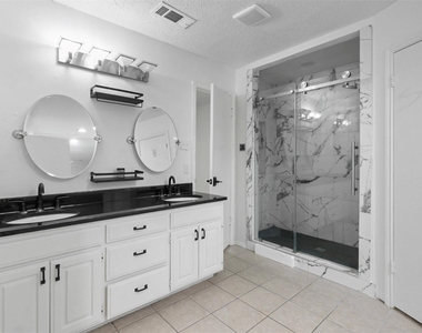 3924 Morman Lane - Photo Thumbnail 3