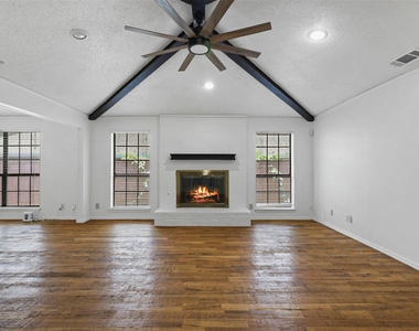 3924 Morman Lane - Photo Thumbnail 6