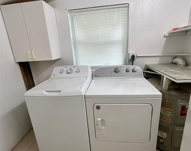 417 Sw 25th Terrace - Photo Thumbnail 18