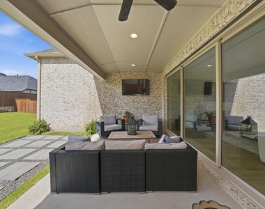 2229 Plumeria Lane - Photo Thumbnail 35