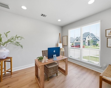 2229 Plumeria Lane - Photo Thumbnail 6