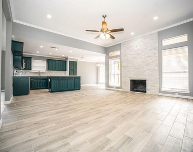 8016 Tree Leaf Lane - Photo Thumbnail 2
