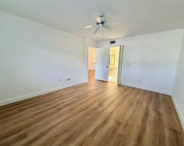 9587 Weldon Circle - Photo Thumbnail 24