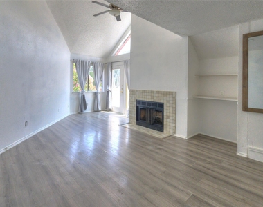 9827 Walnut Street - Photo Thumbnail 2