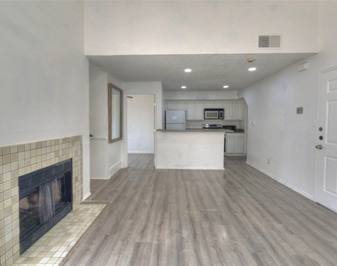 9827 Walnut Street - Photo Thumbnail 3