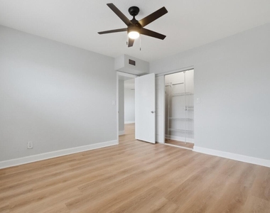 6191 Sw 37th Street - Photo Thumbnail 12