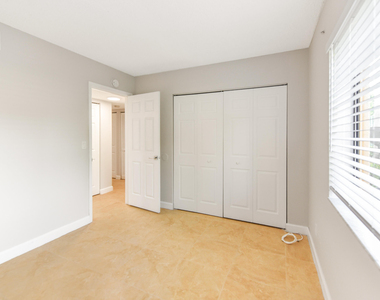 6053 10th Avenue N - Photo Thumbnail 11