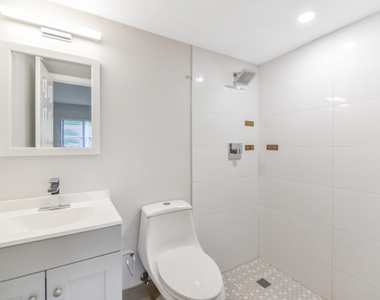 6053 10th Avenue N - Photo Thumbnail 14