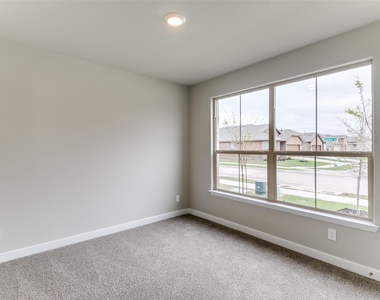 1117 Southwark Drive - Photo Thumbnail 12