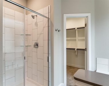 1117 Southwark Drive - Photo Thumbnail 16