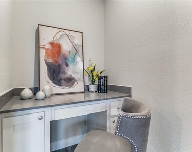 1117 Southwark Drive - Photo Thumbnail 13