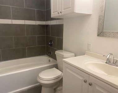 2014 Victoria Road - Photo Thumbnail 8