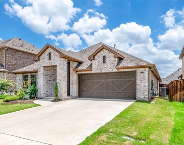 528 Cattle Chute Court - Photo Thumbnail 1
