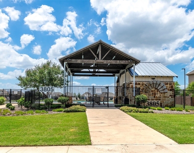 528 Cattle Chute Court - Photo Thumbnail 27