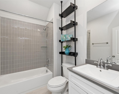 528 Cattle Chute Court - Photo Thumbnail 9