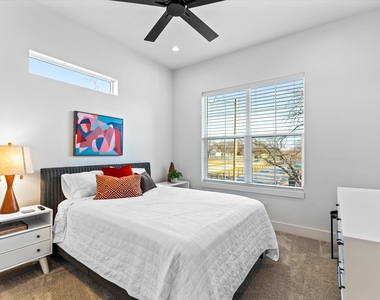 401 Martinique Avenue - Photo Thumbnail 11