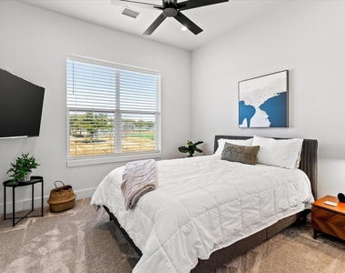 401 Martinique Avenue - Photo Thumbnail 12