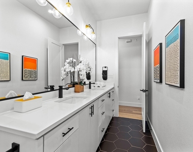 401 Martinique Avenue - Photo Thumbnail 13