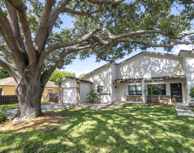 325 Nw 65th Terrace - Photo Thumbnail 21