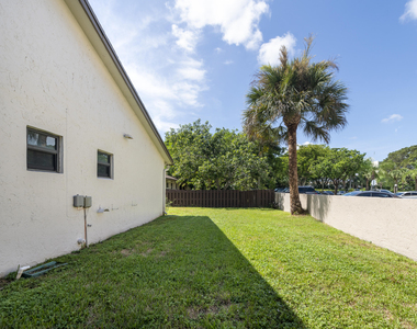 325 Nw 65th Terrace - Photo Thumbnail 29