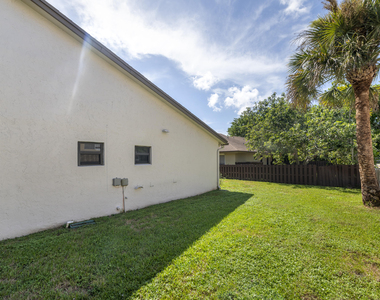 325 Nw 65th Terrace - Photo Thumbnail 30