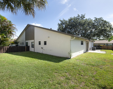 325 Nw 65th Terrace - Photo Thumbnail 28