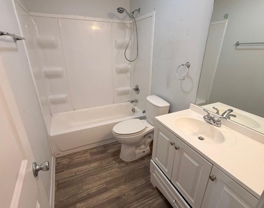 2905 Clarksville Street - Photo Thumbnail 2