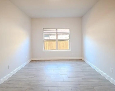3215 Mattie Grey Lane - Photo Thumbnail 18
