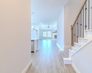 3215 Mattie Grey Lane - Photo Thumbnail 15