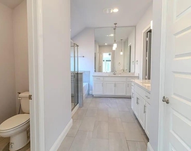3215 Mattie Grey Lane - Photo Thumbnail 29