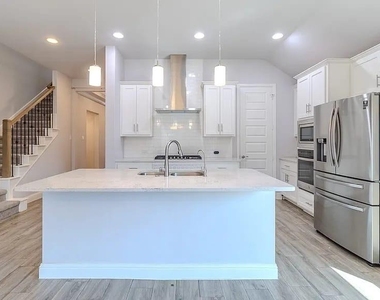 3215 Mattie Grey Lane - Photo Thumbnail 6