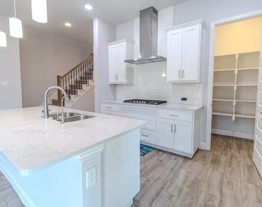 3215 Mattie Grey Lane - Photo Thumbnail 17