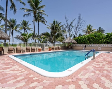 401 Briny Avenue - Photo Thumbnail 26