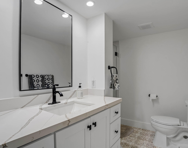401 Briny Avenue - Photo Thumbnail 16