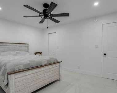 401 Briny Avenue - Photo Thumbnail 12
