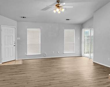 6521 Regina Drive - Photo Thumbnail 2