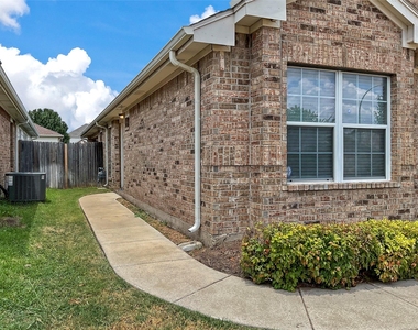 6521 Regina Drive - Photo Thumbnail 1