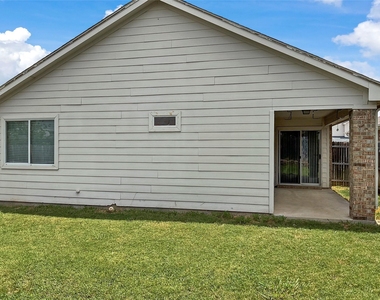 6521 Regina Drive - Photo Thumbnail 20